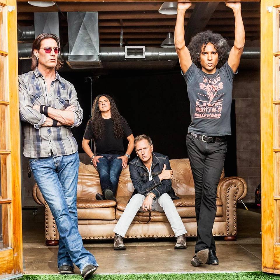 Alice in Chains to Open in Seattle